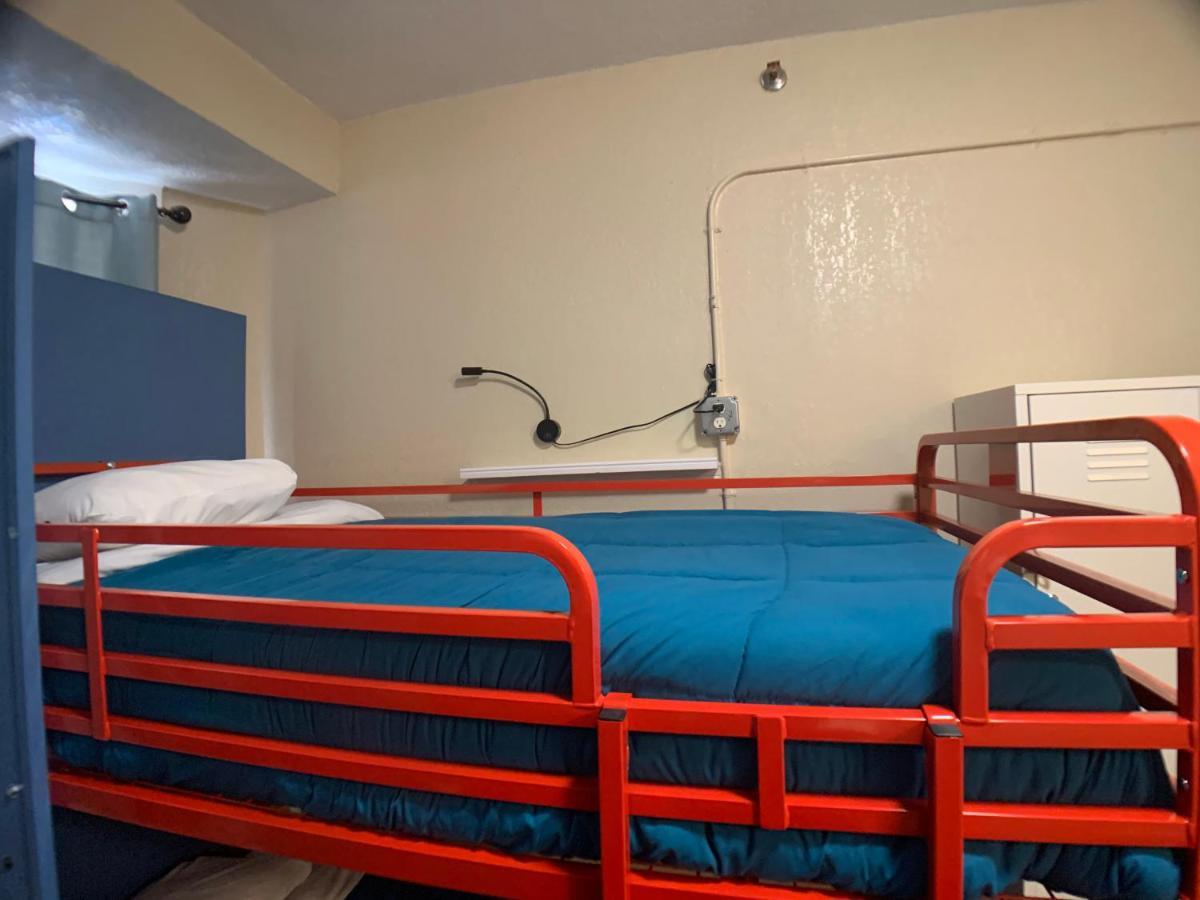 Orange Village Hostel Сан-Франциско Экстерьер фото
